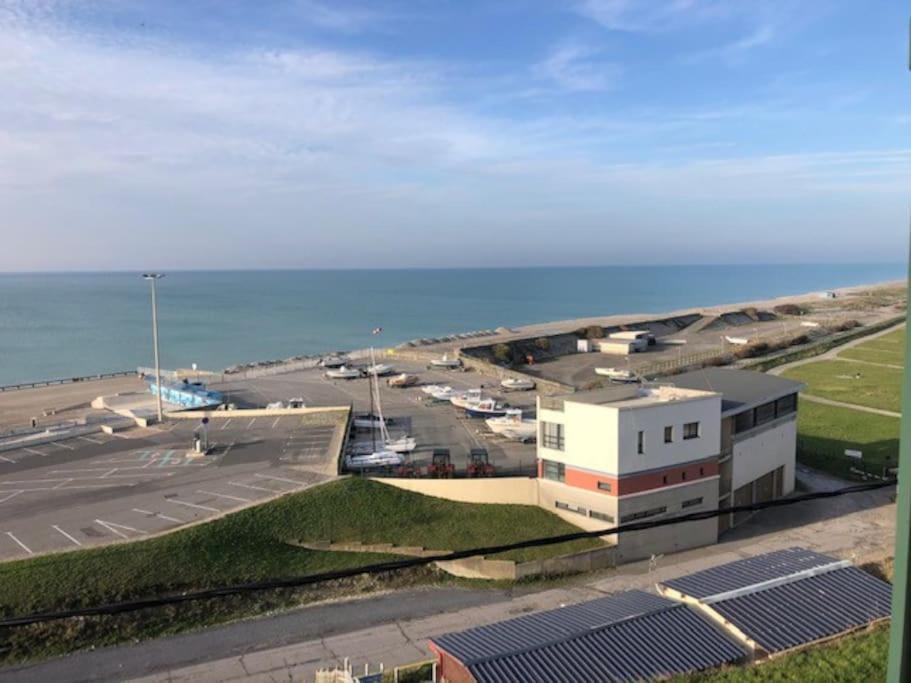 Pleine Face Mer Et Plage Ault Exterior foto